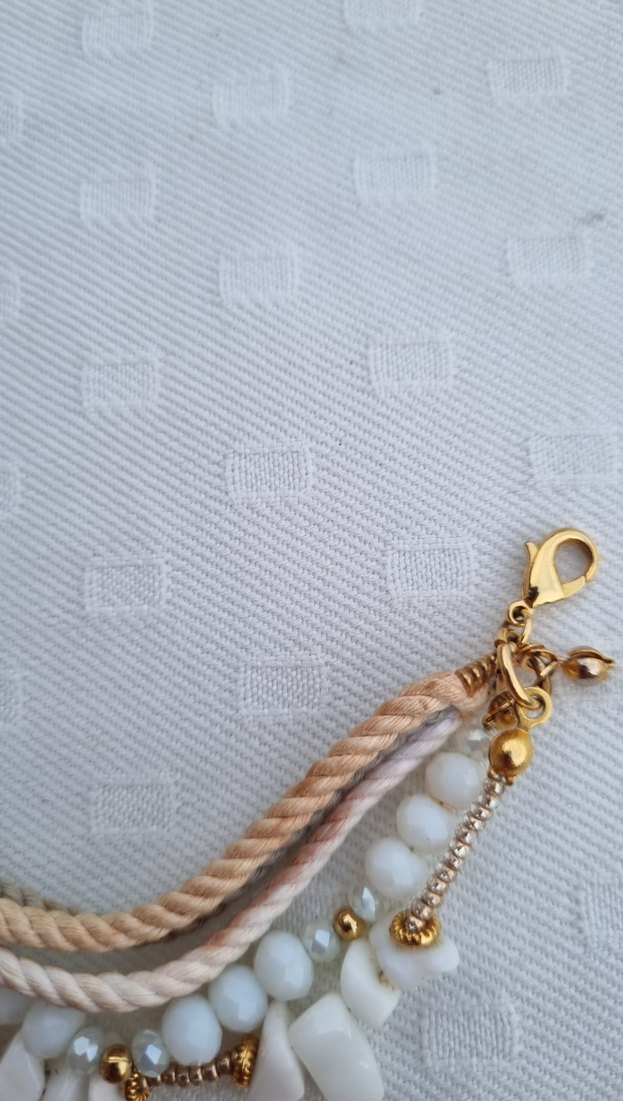 Bohem Beyaz Boncuklu Kadın Bileklik - Görsel 3