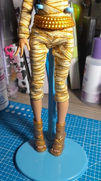 Monster High Cleo basic s@tıldı