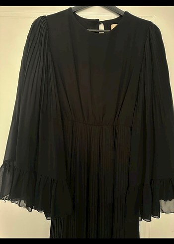 Siyah Piliseli Uzun Kollu Uzun Elbise - Görsel 2