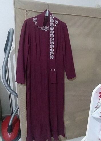 Diğer Ürün çok şık güzel bir elbise kuşaklı Özel günlerde de giyilebi