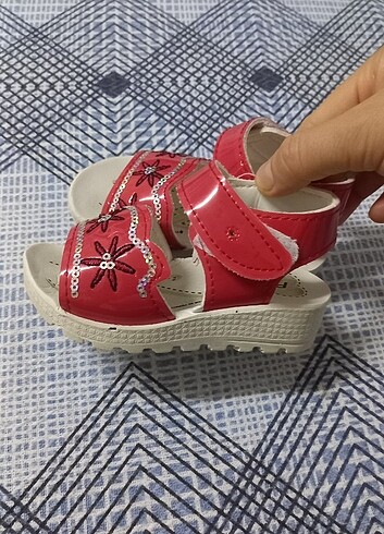 21 Beden Kız bebek sandalet