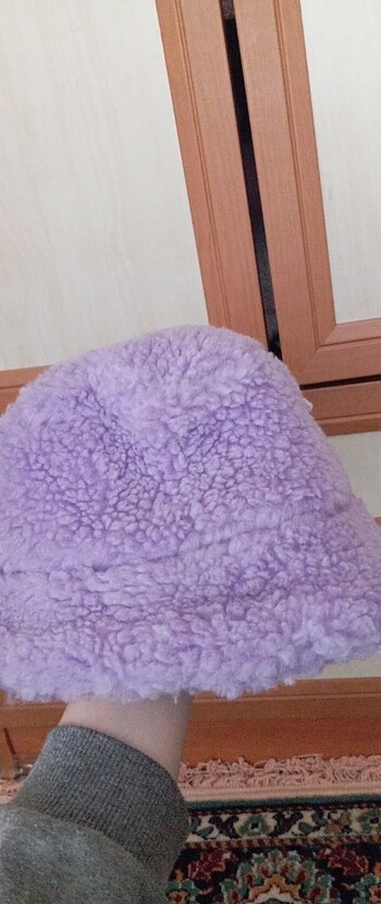 Peluş şapka