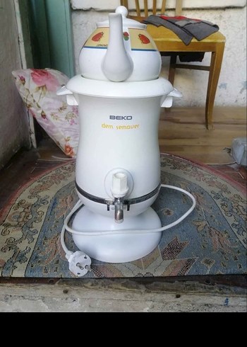 Beyaz Çiçek Desenli Elektrikli Çaydanlık - Görsel 2