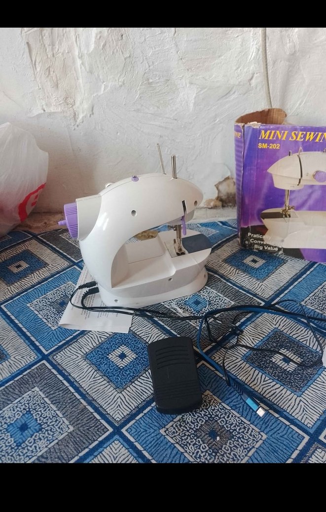 MINISEWI SM-202 Beyaz Mini Dikiş Makinesi - Görsel 3