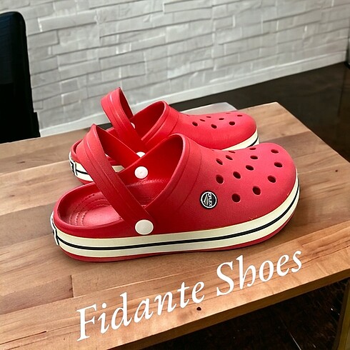 Kadın Kırmızı Crocs Sandalet Terlik