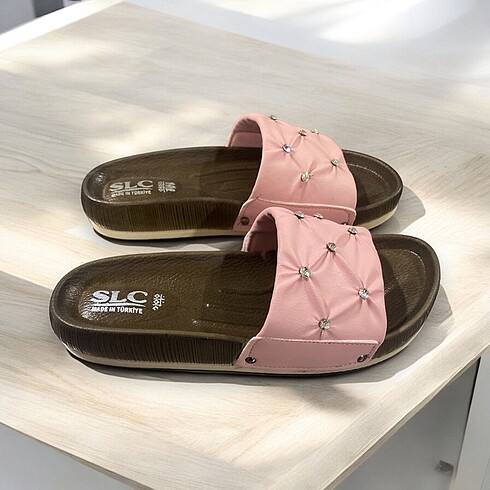 Diğer Kadın Slc Pembe Taşlı Terlik