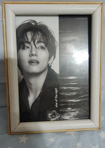 Bej Ahşap Çerçeve taehyung