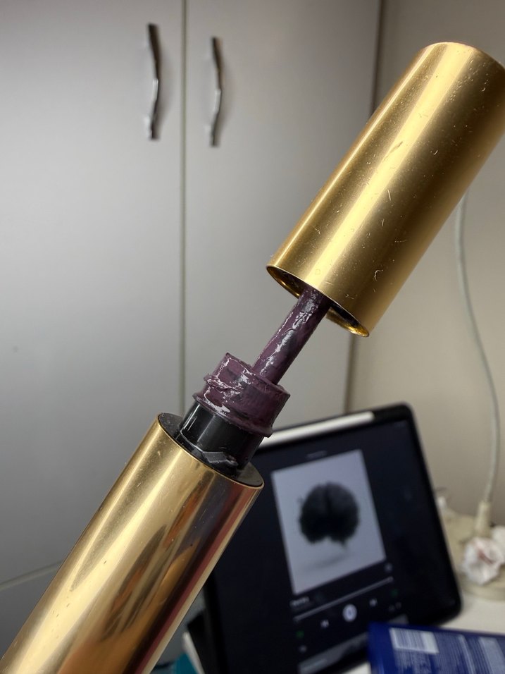 Parlak Altın Renkli YSL Maskara Mürdüm tonu - Görsel 4