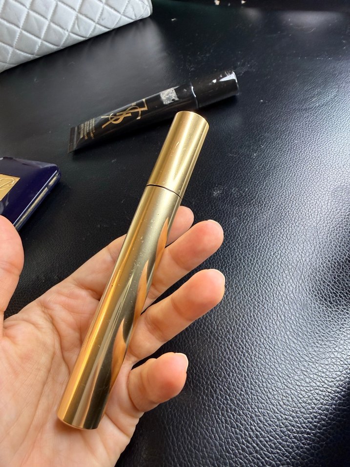 Parlak Altın Renkli YSL Maskara Mürdüm tonu - Görsel 5