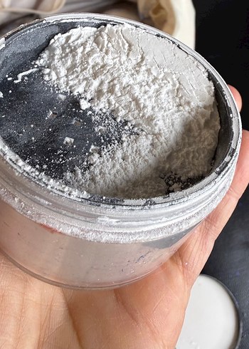 MAC Sheer Translucent Pudra Beyaz - Görsel 8