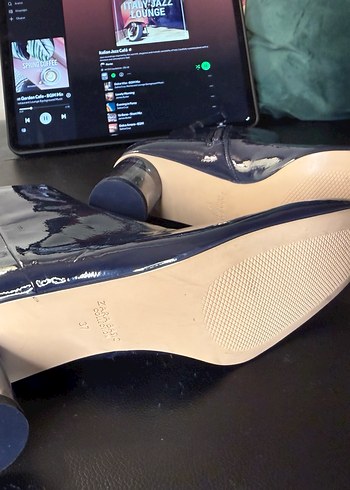 Parlak Mavi Cam Topuklu Kadın Bot ZARA 37 - Görsel 4