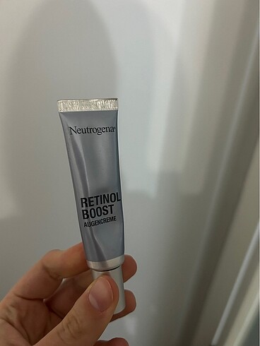 Neutrogena göz kremi