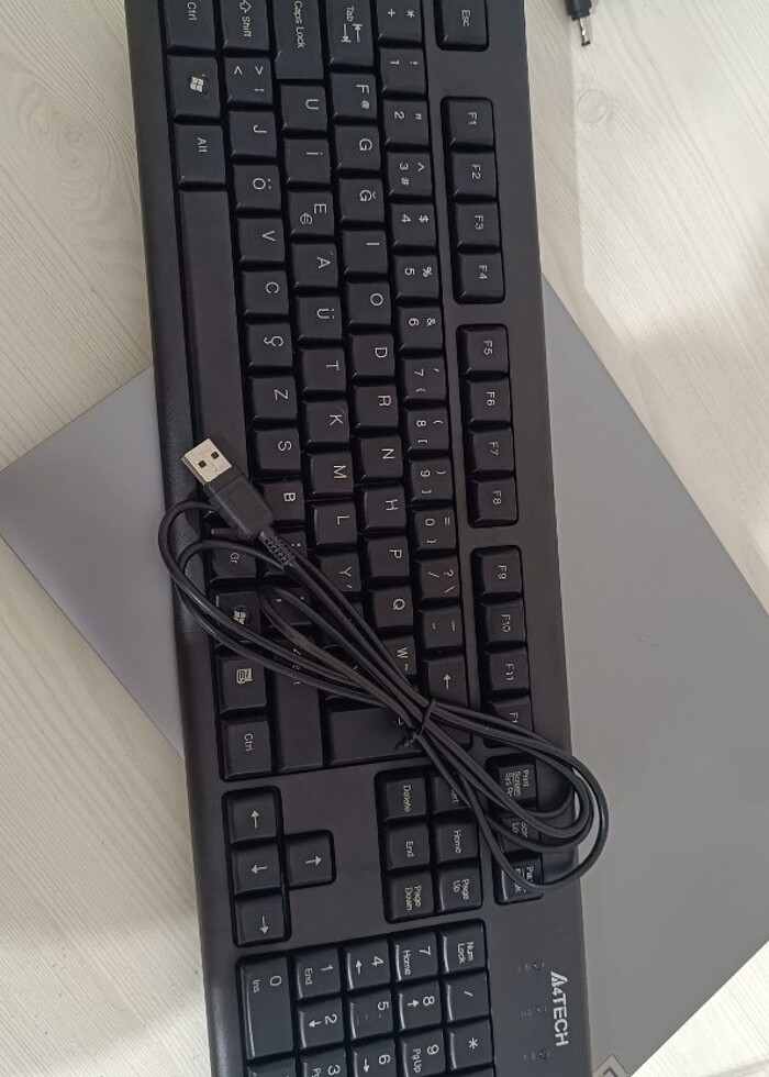 Kablolu klavye - Görsel 3
