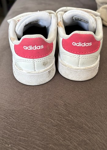 Adidas Kız Çocuk Beyaz Adidas Cırt Cırtlı Spor Ayakkabı