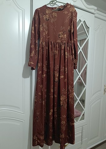 Bohem Tarz Uzun Kahverengi Çiçekli Elbise - Görsel 2