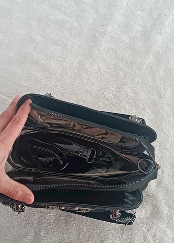 Siyah Deri detaylı  Kabartmalı Klasik Kadın Çanta - Görsel 3