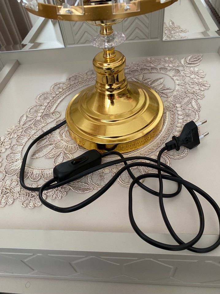 Altın Renkli Şeffaf Abajur bir adet fiyatıdır elimde 2 adet mvct - Görsel 3