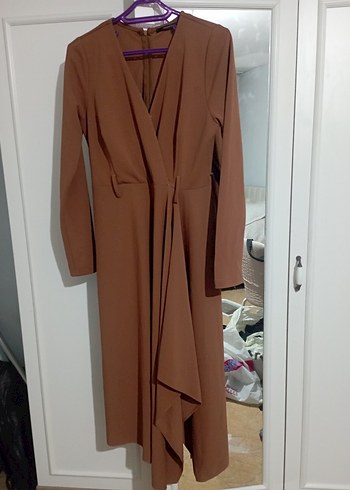 V Yaka Fermuarlı Kahverengi elbise - Görsel 2