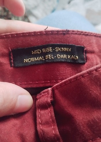 Kadın Kırmızı Düğmeli kot Pantolon - Görsel 3