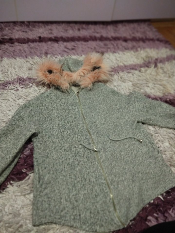 Gri Yünlü Kürklü Kadın Kış Montu - Görsel 3