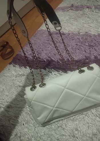 Zincir Detaylı Beyaz Kadın Çanta - Görsel 5