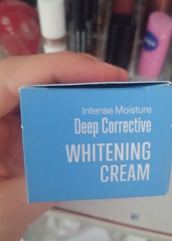 New Well SPF Koruyucu Beyazlatıcı Krem - Görsel 6