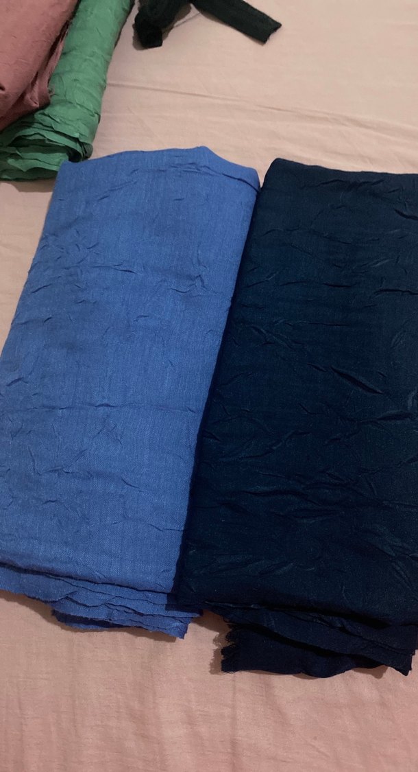 Kadın Mavi Keten Pilili Şal - Görsel 2