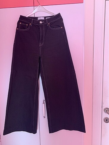 Bershka Wide Leg Jean