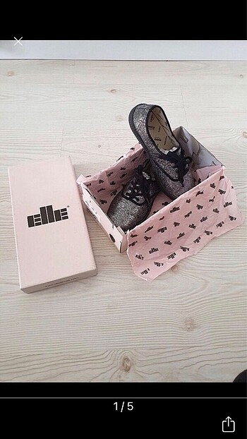 Sneaker ayakkabı
