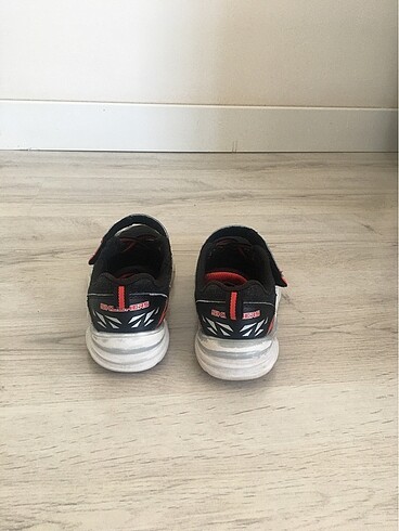 32 Beden Erkek çocuk spor ayakkabı