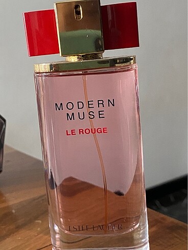 Modern muse le rouge