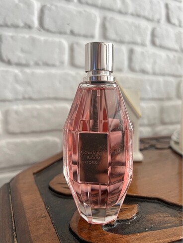 Viktor & Rolf Flowerbomb