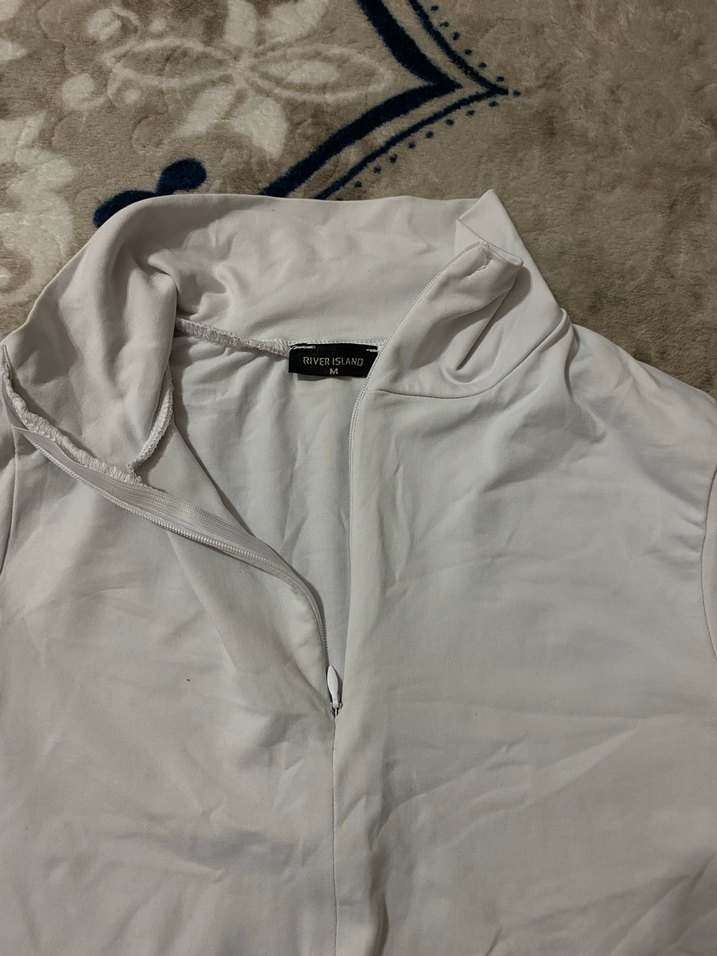 Beyaz Uzun Kollu Yarım Fermuarlı Crop Top - Görsel 3