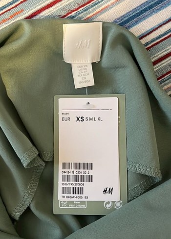 hm askılı yırtmaçlı elbise - Görsel 4