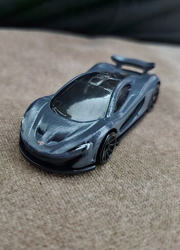 Hot Wheels McLaren P1 HW Exotics 9/10