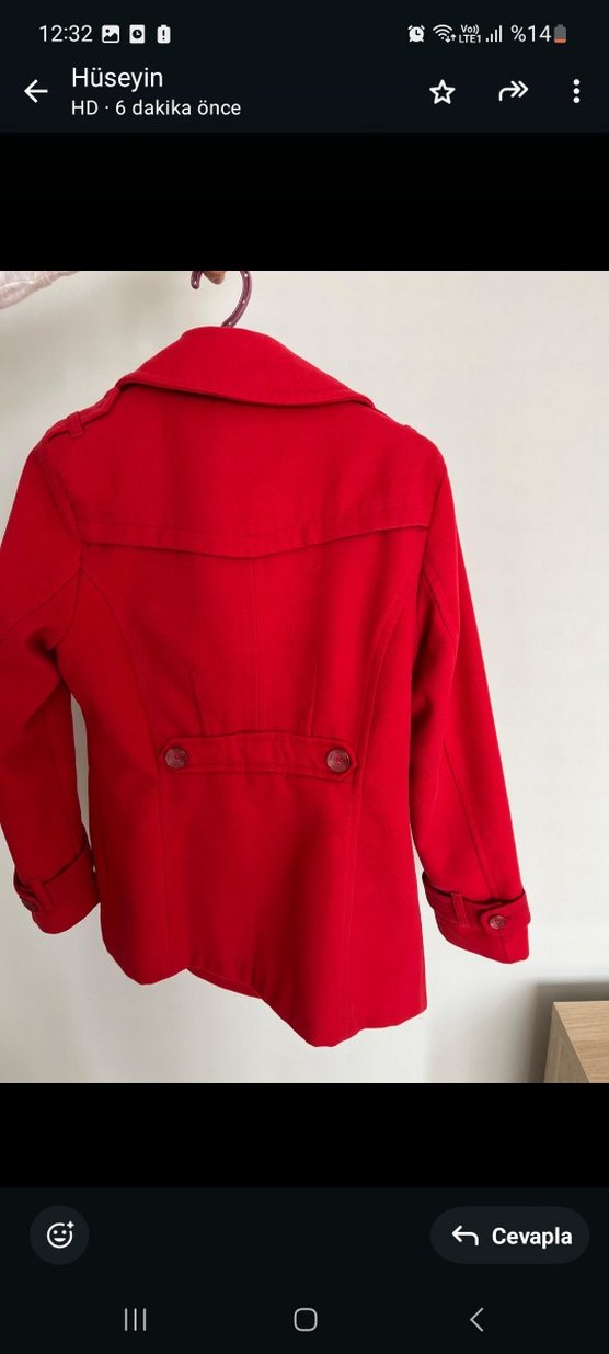 Kırmızı Çift Düğmeli Kaban - Görsel 4