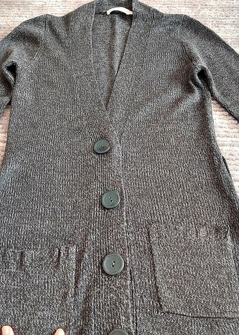 Gri Uzun Kollu Düğmeli Kadın Hırka - Görsel 2