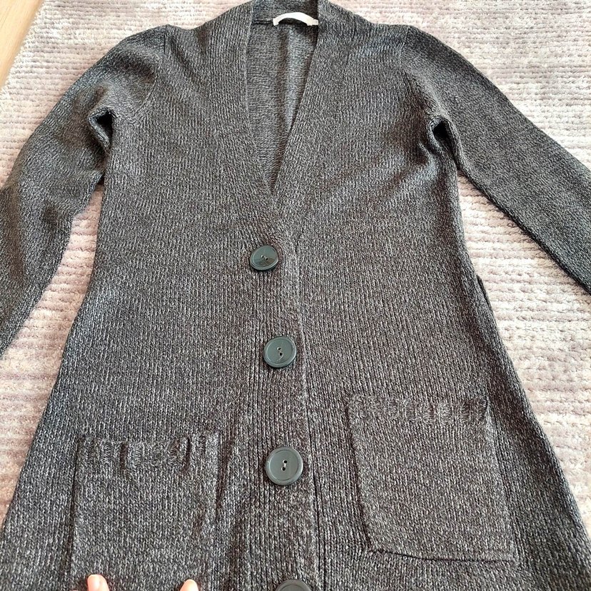 Gri Uzun Kollu Düğmeli Kadın Hırka - Görsel 2