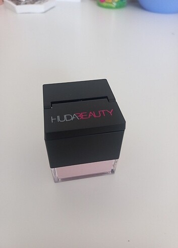 Huda beauty 