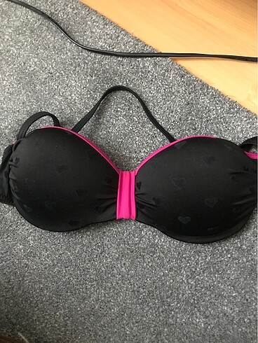 Bikini üstü