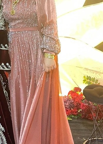 Abiye Pembe soğan kabuğu Pilili Uzun Kollu İşlemeli Abiye Elbise