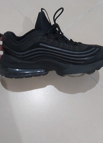38 Beden siyah Renk Orijinal Nike bayan 