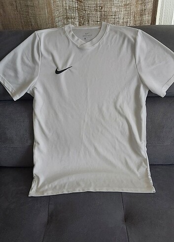Orjinal nike kadin t shirt