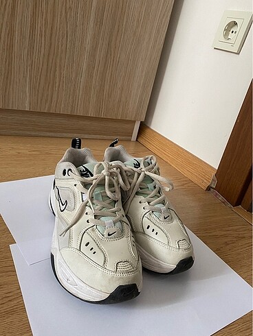 Nike nike m2k tekno su yeşili