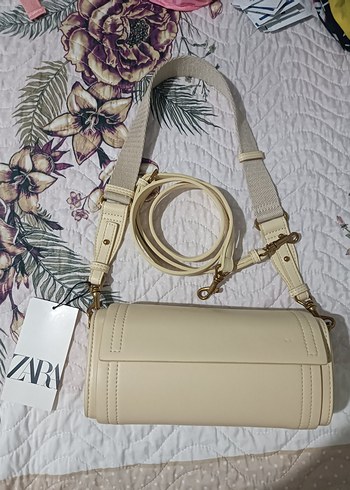 zara çanta