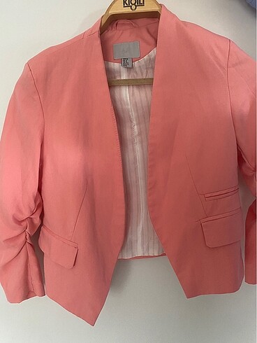Pembe kısa ceket