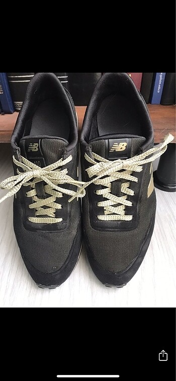 New Balance Siyah Spor Ayakkabı