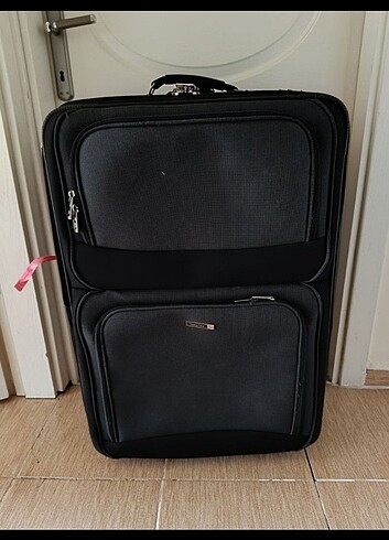 Büyük boy valiz travel gear marka 