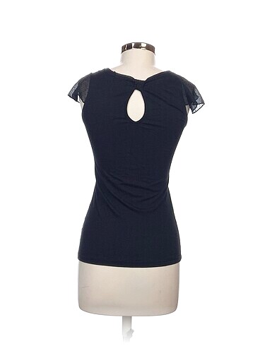 m Beden Naf Naf Bluz %70 İndirimli.