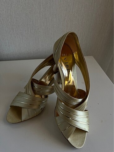 Zara Stiletto